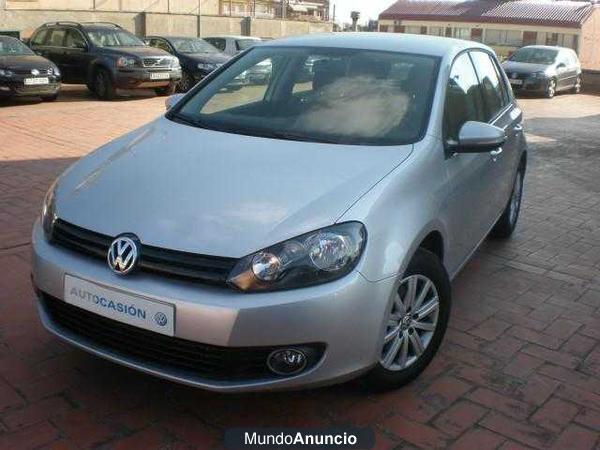 Volkswagen Golf 1.6 TDI Advance 105CV 5P