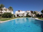 Apartamento con 3 dormitorios se vende en Estepona, Costa del Sol - mejor precio | unprecio.es