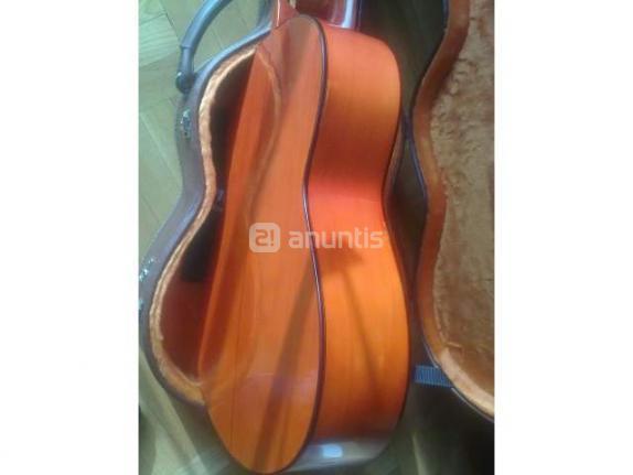 VENDO GUITARRA MANUEL ROMERO CIPRÉS