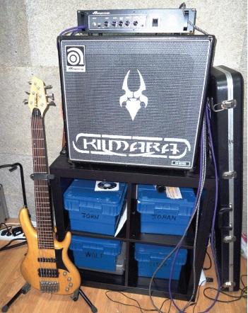 BAJO 6 CUERDAS WASHBURN CABEZAL AMPEG B-1REU Y PANTALLA AMPEG B-115E