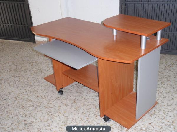 Mesa de escritorio para ordenador
