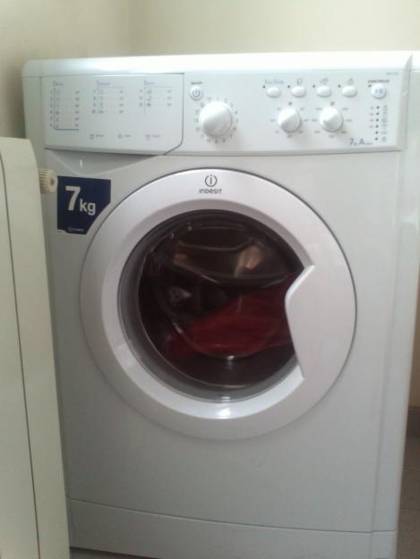 LAVADORA INDESIT 7 kgs