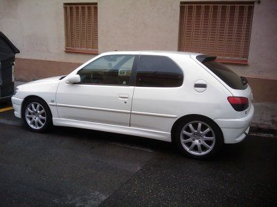 PEUGEOT 306 XS 2.0 HDI - BARCELONA