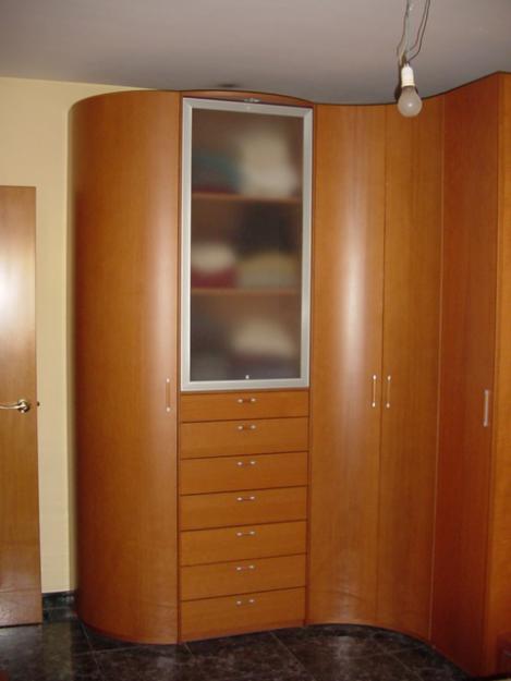 VENDO DORMITORIO DE DISEÑO CASI NUEVO