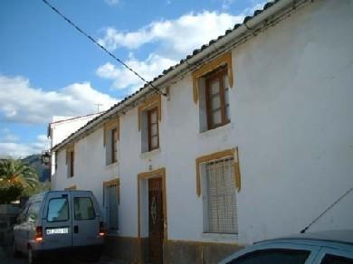 Chalet con 2 dormitorios se vende en Colmenar, Axarquia