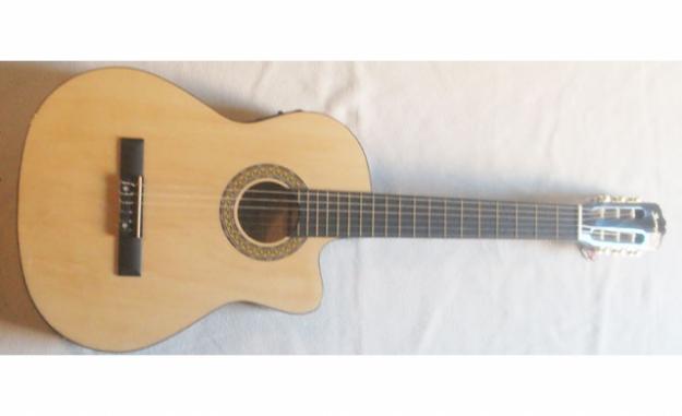 GUITARRA ELECTROACUSTICA MEMPHIS CUERDAS NYLON NATURAL