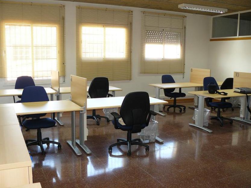 Coworking: Tu oficina por solo 60 €/mes en Almeda Coworking