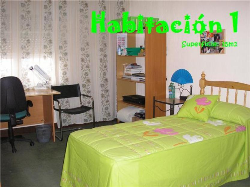 Habitación en piso compartido con estudiantes curso 14/15