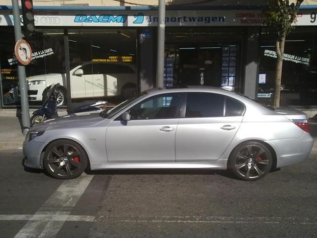BMW 730i