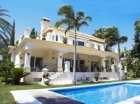 Chalet con 5 dormitorios se vende en Marbella, Costa del Sol - mejor precio | unprecio.es