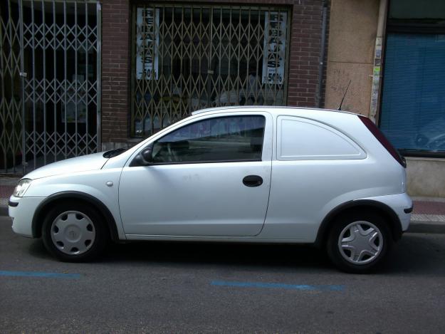 se vende opel corsa van 13 cdti