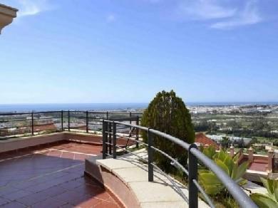 Apartamento con 5 dormitorios se vende en Marbella, Costa del Sol