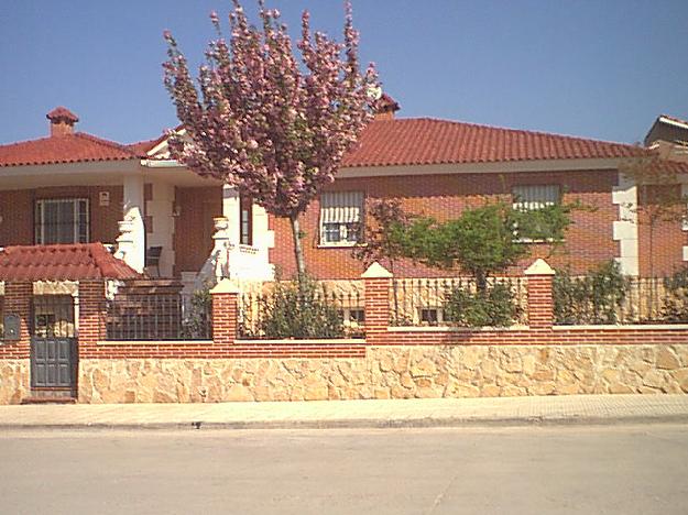 Casas Torrejón del Rey con aire acondicionado y calefaccion. soleado - Guadalajara