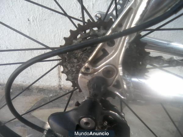 Vendo bicicleta de montaña en buen estado