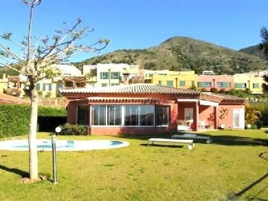 Chalet con 3 dormitorios se vende en Benalmadena Costa, Costa del Sol