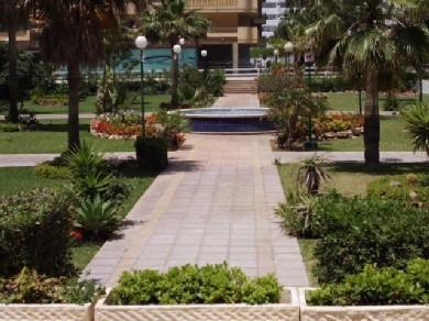 Apartamento con 2 dormitorios se vende en Fuengirola, Costa del Sol