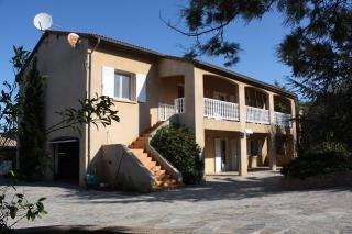 Apartamento en villa : 4/6 personas - a pie de pistas - location ile rousse  alta corcega  corcega  francia