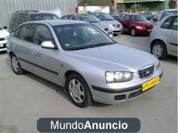 VENDO HYUNDAI ELANTRA 2.000 EUROS.