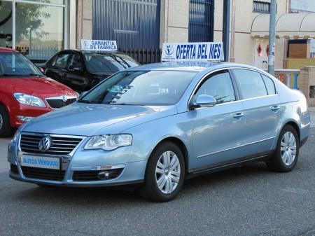 Volkswagen Passat 20 TDI HIGHLINE en Sevilla