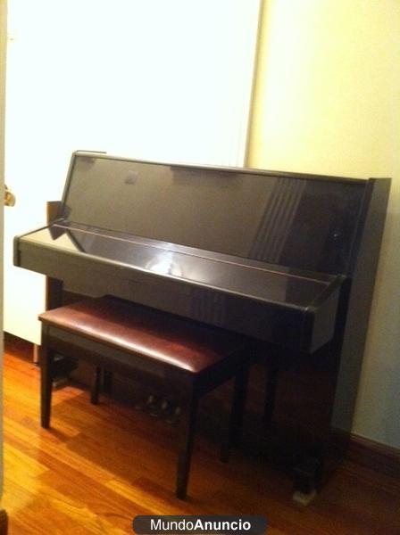 Vendo piano modelo Harmony