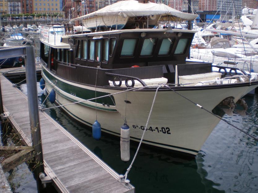 Barco de madera clásico ,hecho a medida