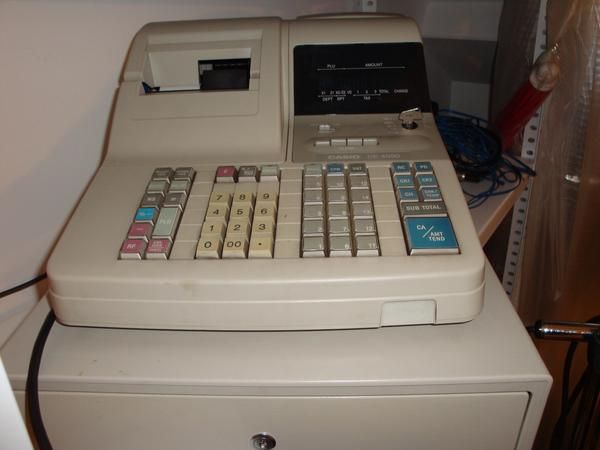 CAJA REGISTRADORA CASIO MODELO  CE-4050  SEMINUEVA