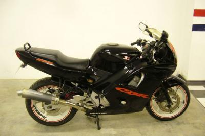 Honda cbr600f