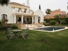 Chalet con 4 dormitorios se vende en Estepona, Costa del Sol - mejor precio | unprecio.es