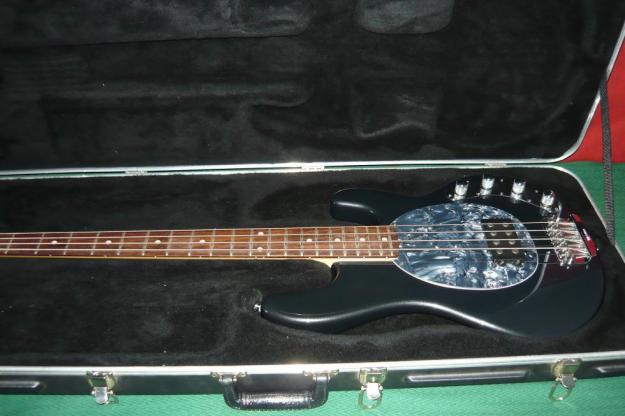 Musicman stingray