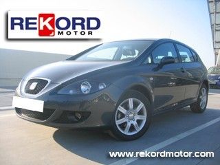 SEAT LEON 1.9 TDI STYLE 105CV-NUEVO MODELO ECOMOTIVE-CLIMAT-LLANTAS - Barcelona