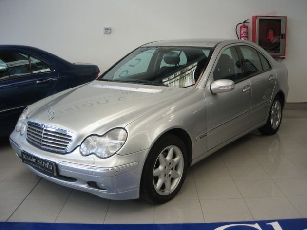 VOLKSWAGEN JETTA  1.9TDI ADVANCE