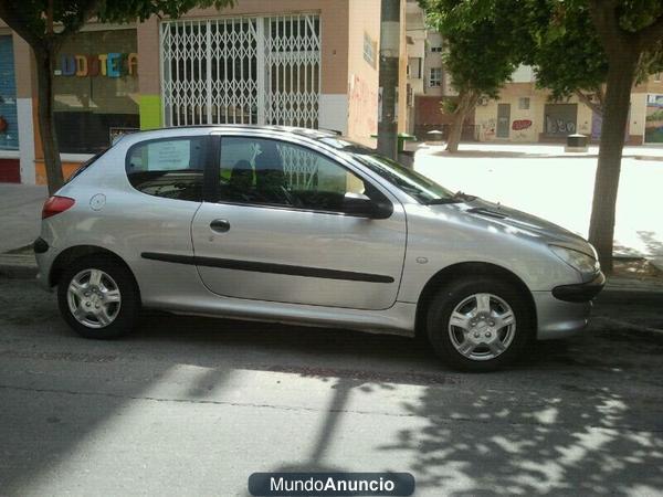 se vende peugeot  206