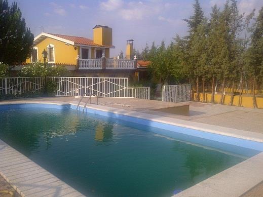 Alquilo casa entorno rural nochevieja,grande con piscina  fines de semana dias,futbolin,ba