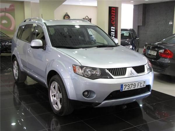 Mitsubishi Outlander 2.0Di-D INTENSE PLUS 140 CV 7 PLAZAS