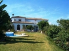 Chalet con 4 dormitorios se vende en Estepona, Costa del Sol - mejor precio | unprecio.es