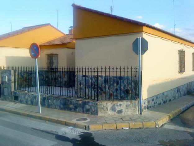 Reja y cancela de porche y terraza