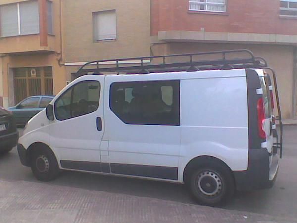 RENAULT TRAFIC