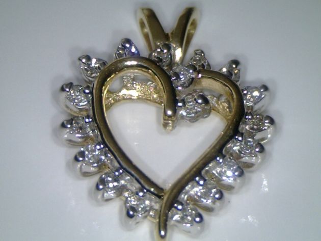 COLGANTE CORAZON 17 DIAMANTES