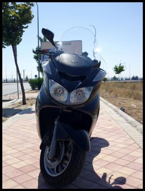 Yamaha Majesry 400 - impecable.
