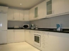 Apartamento con 3 dormitorios se vende en Marbella, Costa del Sol - mejor precio | unprecio.es