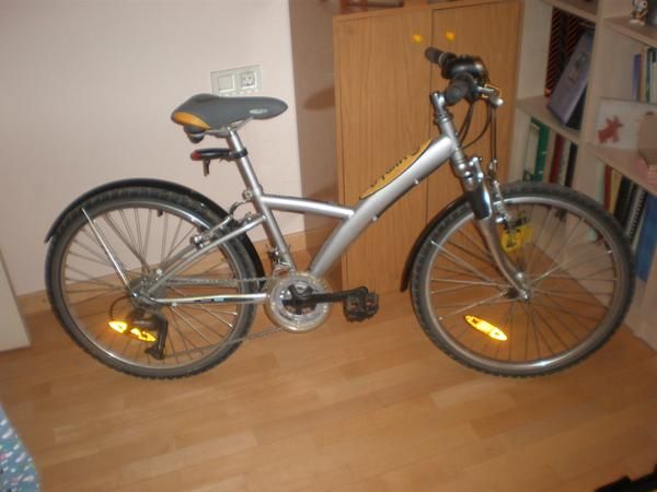 Bicicleta Junior bTwin  nueva