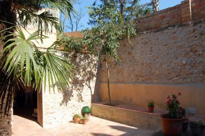 Rural house for rent in Ventalló, Spain