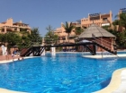 Apartamento con 2 dormitorios se vende en Estepona, Costa del Sol - mejor precio | unprecio.es