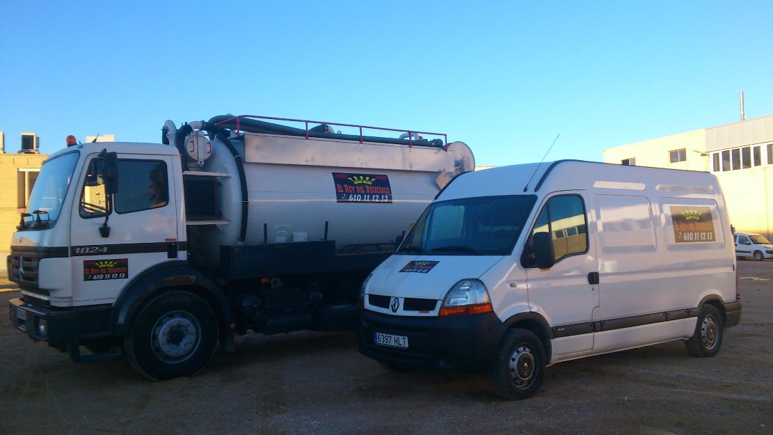 Equipos de desatascos, bombas de agua, depresores, camiones de alcantarillado