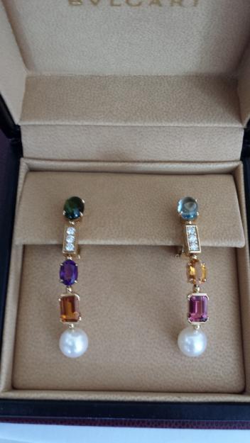 Pendientes de Oro con Piedras Preciosas de la Colección Bulgari