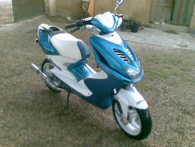 SE VENDE YAMAHA AEROX 50