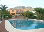Chalet con 6 dormitorios se vende en Marbella, Costa del Sol - mejor precio | unprecio.es