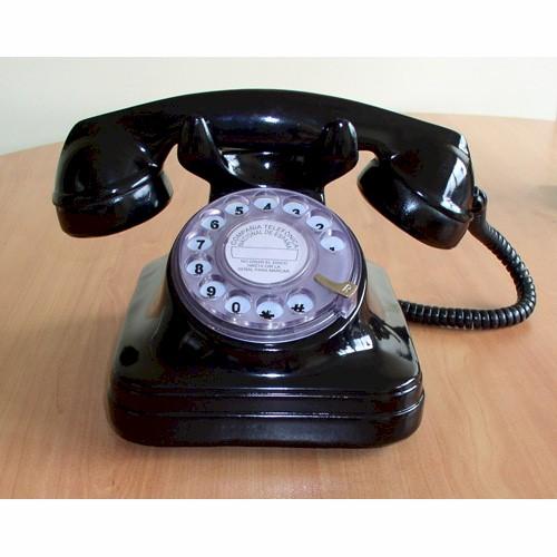 Teléfono estilo antiguo baquelita. Años 50 modelo español. A estrenar