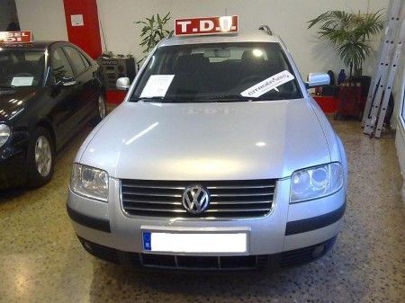 VOLKSWAGEN PASSAT 1.9 TDI AVANT  - Barcelona