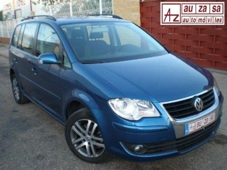 VOLKSWAGEN TOURAN  2.0TDI   140  CV  DSG FULL EQUIPE  7 PLZ+ GPS - Zamora